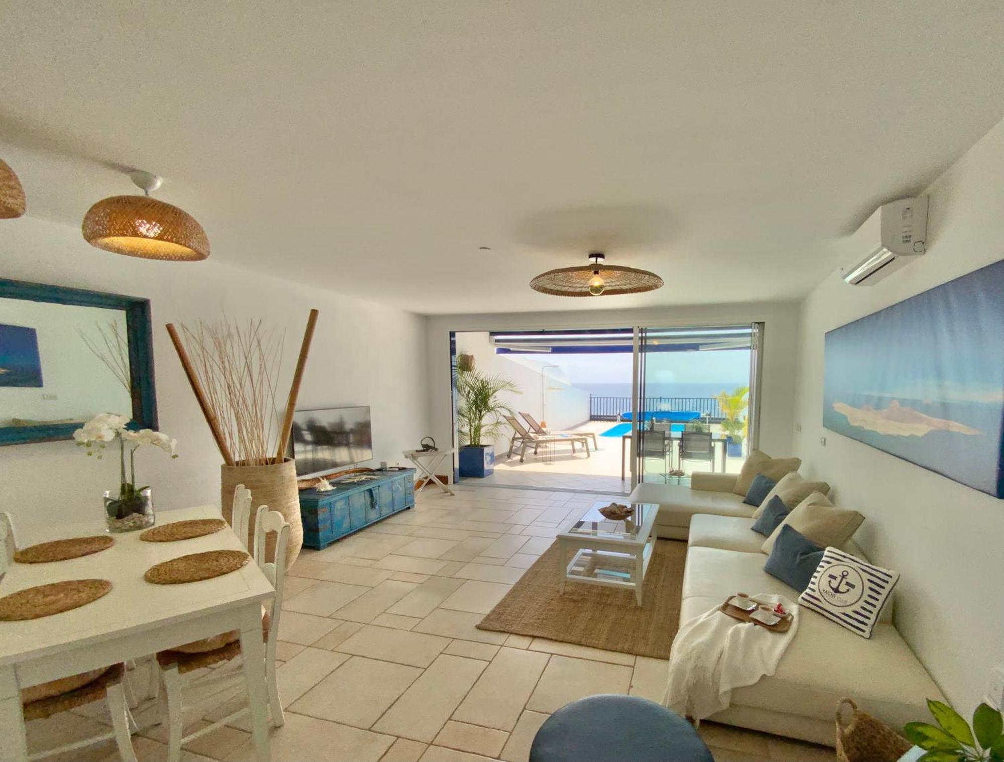 Frontline Villa 26, Modern Coastal Design With Amazing Views بْوُرتو كاليرو المظهر الخارجي الصورة